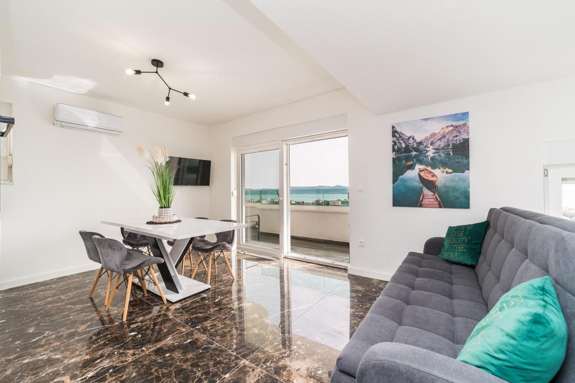Holiday House Dominik Apartments 스베티 페타르 객실 사진
