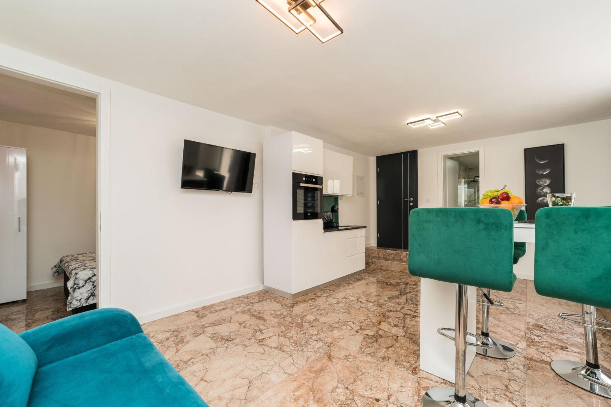 Holiday House Dominik Apartments 스베티 페타르 객실 사진