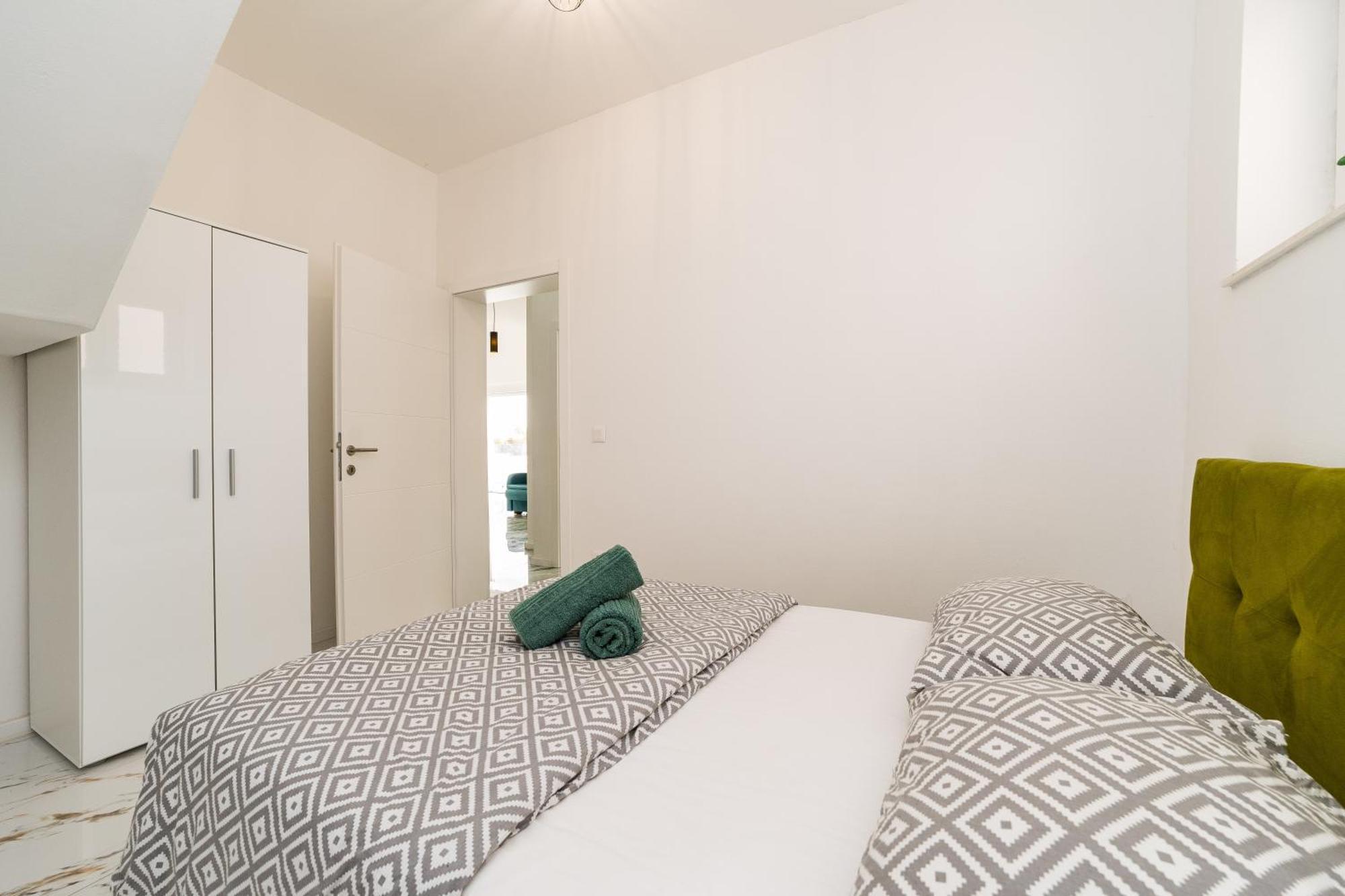 Holiday House Dominik Apartments 스베티 페타르 객실 사진