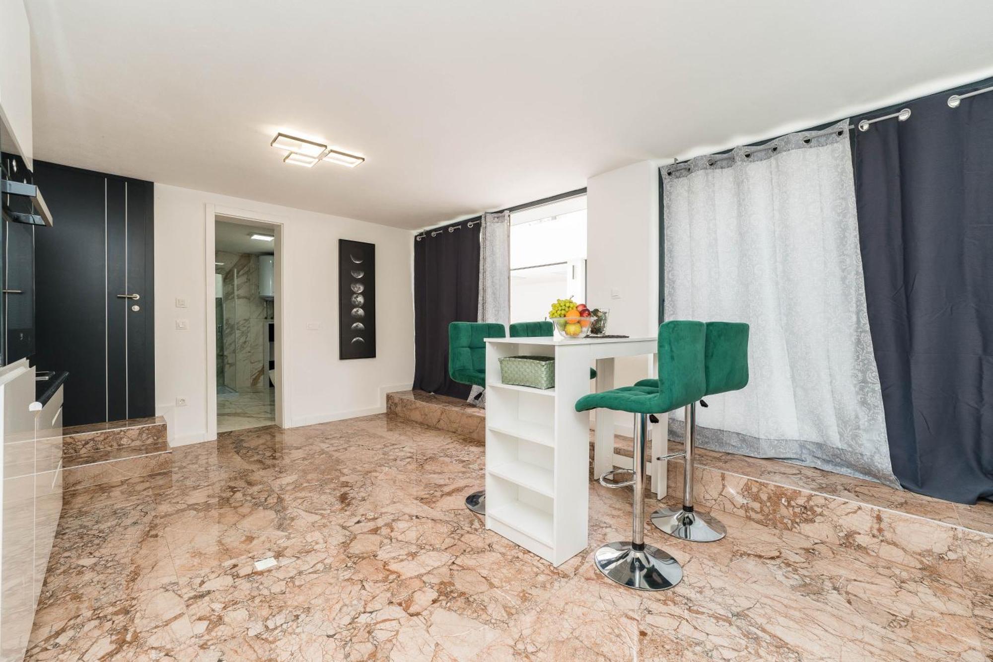 Holiday House Dominik Apartments 스베티 페타르 객실 사진